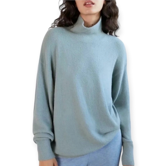 Aritzia Wilfred Free Hush Knit Blue Turtleneck Fuzzy Sweater Medium - Picture 1 of 14